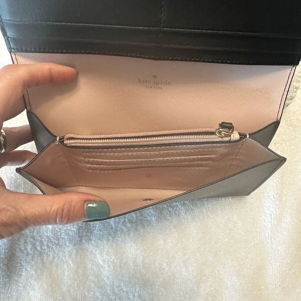 Kate Spade New York Arbour Hill Smooth Leather Black Wallet